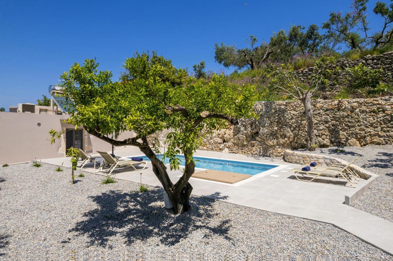 Villa Eva Provarma Exterior photo
