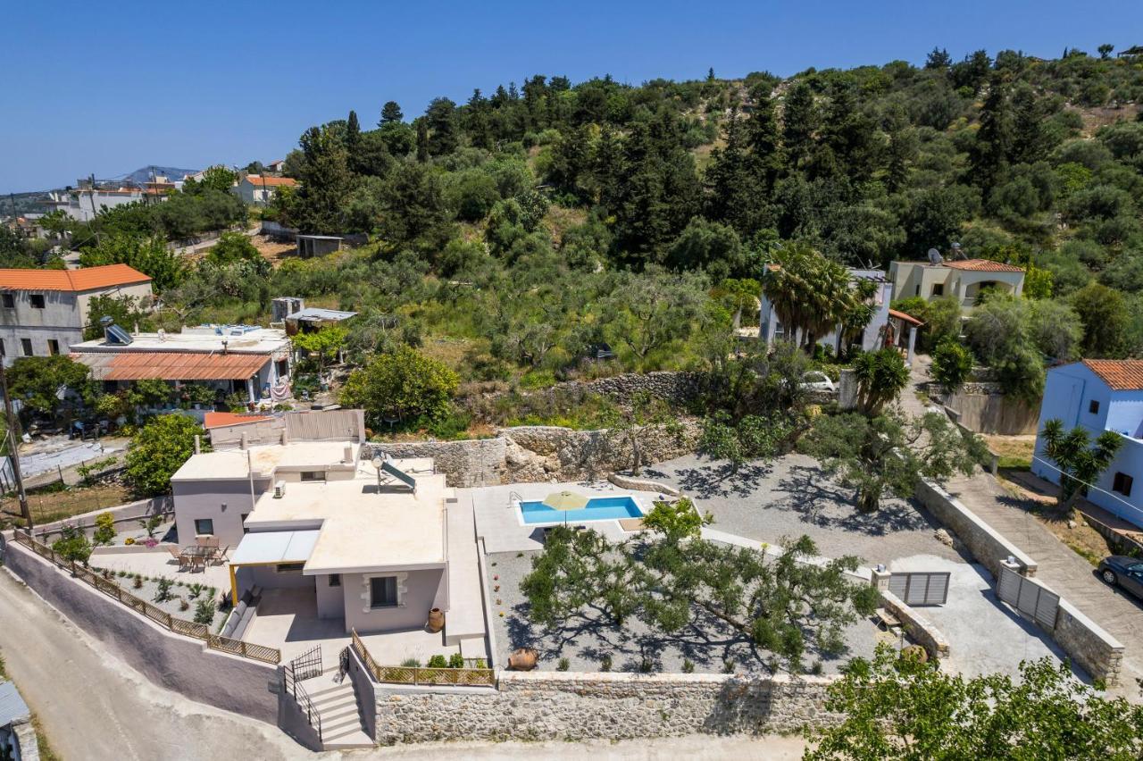 Villa Eva Provarma Exterior photo