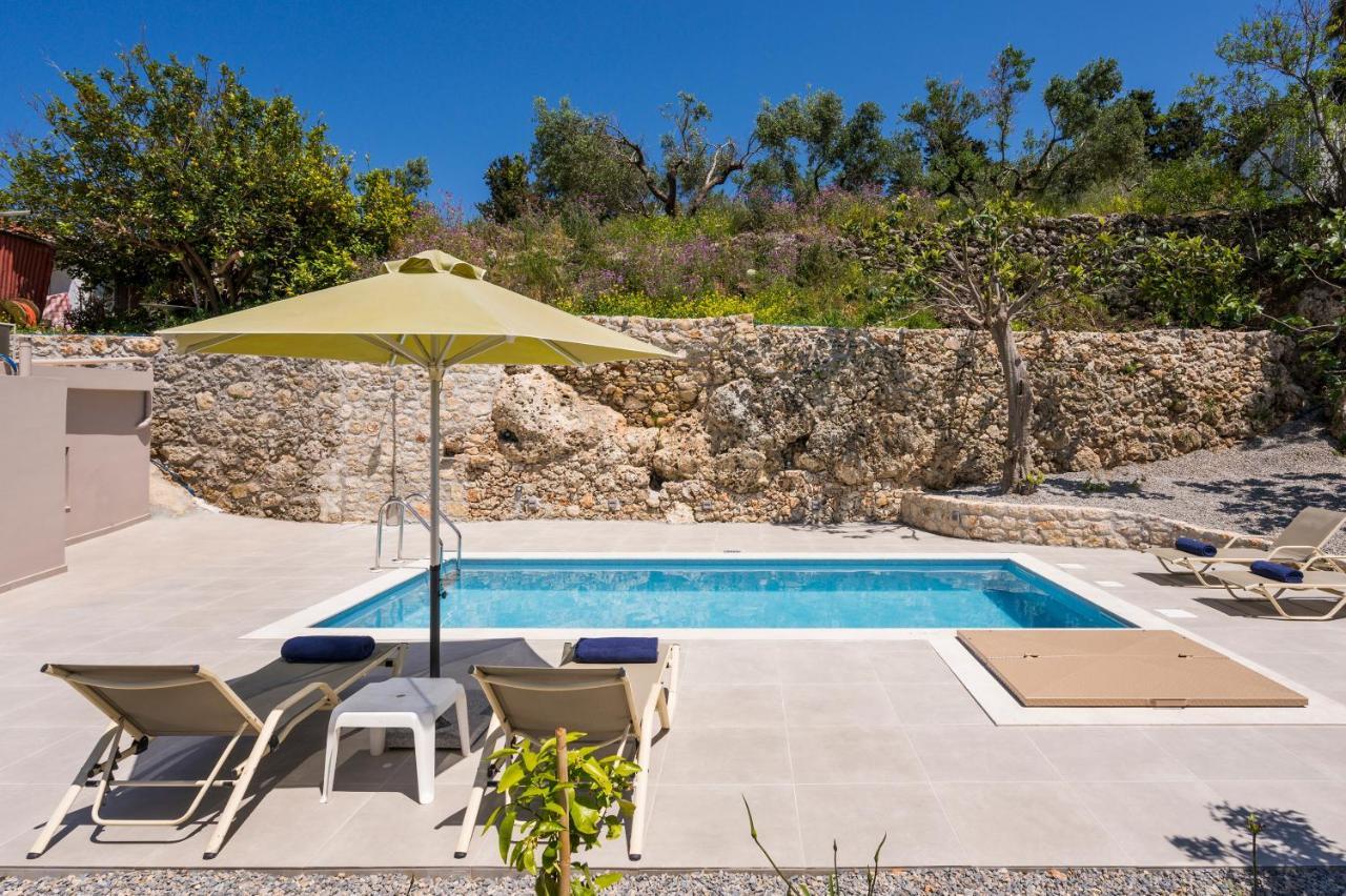 Villa Eva Provarma Exterior photo